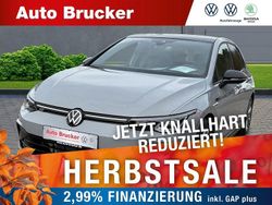 Grau Gebraucht 2024 VW Golf VIII R-line Limousine | 31.920 € (Fairer Preis)