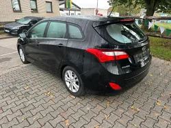 Schwarz Gebraucht 2013 Hyundai i30 Kombi | 3.990 € (Guter Preis)