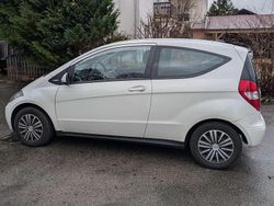 Weiß Gebraucht 2010 Mercedes A160 Avantgarde Limousine | 1.500 € (Guter Preis)