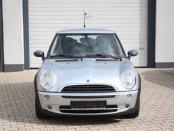 Silber Gebraucht 2006 Mini ONE Kleinwagen | 2.200 € (Etwas zu teuer)