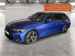 Blau Gebraucht 2024 BMW 330e M Sport Kombi | 49.500 € (Teuer)