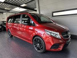 Rot Gebraucht 2022 Mercedes V300 AMG Van / Kleinbus | 53.890 € (Fairer Preis)