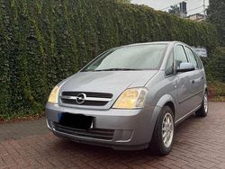 Silber Gebraucht 2004 Opel Meriva Van / Kleinbus | 1.450 € (Etwas zu teuer)