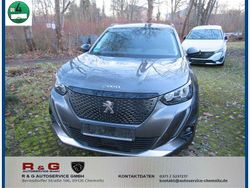 Platinium grau Gebraucht 2022 Peugeot 2008 Allure SUV | 16.990 € (Fairer Preis)