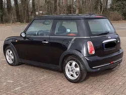 Schwarz Gebraucht 2004 Mini ONE Kleinwagen | 2.300 € (Teuer)