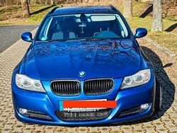 Blau Gebraucht 2010 BMW 320 Lifestyle Kombi | 5.900 € (Fairer Preis)