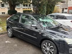 Schwarz Gebraucht 2006 Ford Focus Coupé | 1.350 € (Guter Preis)