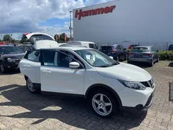 Weiß Gebraucht 2017 Nissan Qashqai SUV | 9.999 € (Superpreis)