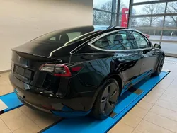 Schwarz Gebraucht 2020 Tesla Model 3 Standard Range Limousine | 21.499 € (Fairer Preis)