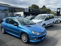 Blau Gebraucht 2002 Peugeot 206 Tendance Limousine | 1.890 €