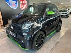 Schwarz Gebraucht 2018 Smart ForTwo Electric Drive Brabus Coupé | 9.900 € (Fairer Preis)