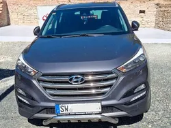 Grau Gebraucht 2015 Hyundai Tucson Premium SUV | 17.500 € (Fairer Preis)