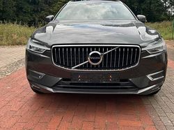 Grau Gebraucht 2017 Volvo XC60 Inscription SUV | 20.999 €