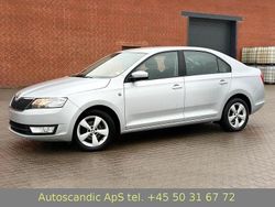 Silber Gebraucht 2014 Skoda Rapid Ambition Limousine | 5.400 € (Superpreis)