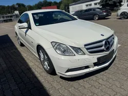 Weiß Gebraucht 2010 Mercedes E220 Coupé | 8.990 € (Fairer Preis)