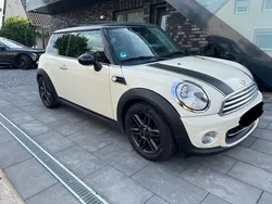 Beige Gebraucht 2010 Mini Cooper Kleinwagen | 3.999 € (Etwas zu teuer)