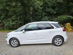 Weiß Gebraucht 2019 Citroën C4 SpaceTourer PureTech Van / Kleinbus | 9.800 € (Guter Preis)