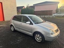 Silber Gebraucht 2002 VW Polo Comfortline Limousine | 2.900 € (Etwas zu teuer)