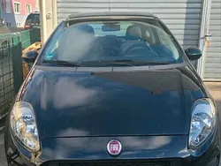 Schwarz Gebraucht 2016 Fiat Punto Kleinwagen | 3.400 € (Fairer Preis)