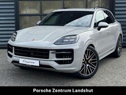 Kreide Neu 2025 Porsche Cayenne GTS SUV | 171.938 € (Etwas zu teuer)