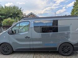 Grau Gebraucht 2021 Renault Trafic Van | 57.000 €
