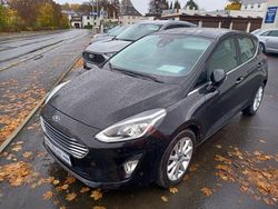 Schwarz Gebraucht 2018 Ford Fiesta Titanium Kleinwagen | 10.880 € (Fairer Preis)