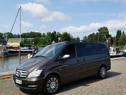 Braun Gebraucht 2014 Mercedes Viano Avantgarde Van / Kleinbus | 29.000 €