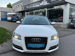 Weiß Gebraucht 2011 Audi A3 Sportback Ambition Limousine | 6.900 € (Fairer Preis)