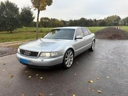 Silber Gebraucht 1996 Audi A8 Limousine | 5.800 €