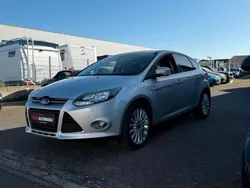 Silber Gebraucht 2013 Ford Focus Titanium Limousine | 6.790 € (Fairer Preis)