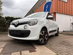 Weiß Gebraucht 2016 Renault Twingo Experience Kleinwagen | 5.699 € (Fairer Preis)