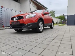 Rot Gebraucht 2013 Nissan Qashqai Acenta SUV | 11.000 € (Etwas zu teuer)