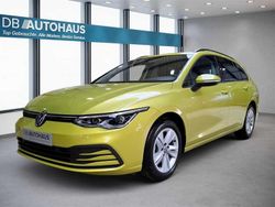 Gelb Gebraucht 2024 VW Golf VIII Life Kombi | 25.450 € (Fairer Preis)
