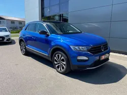 Ravennablau metallic Gebraucht 2021 VW T-Roc Active SUV | 30.890 € (Etwas zu teuer)
