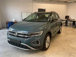 Petroleum blue Gebraucht 2024 VW T-Roc Style SUV | 34.990 € (Teuer)