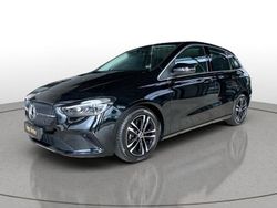 Metalliclack kosmosschwarz Gebraucht 2024 Mercedes 200 Progressive Limousine | 29.260 € (Guter Preis)