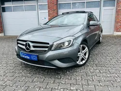 Grau Gebraucht 2015 Mercedes A200 Limousine | 14.500 € (Fairer Preis)