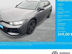 Diabasgrau metallic Gebraucht 2025 VW Passat R-line Kombi | 43.711 € (Guter Preis)
