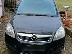 Schwarz Gebraucht 2007 Opel Zafira SUV | 950 € (Superpreis)