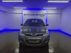 Grau Gebraucht 2012 Hyundai i20 Edition Kleinwagen | 4.999 € (Fairer Preis)