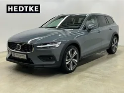 Grau Gebraucht 2024 Volvo V60 CC Plus Kombi | 46.550 € (Etwas zu teuer)