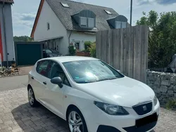Weiß Gebraucht 2010 Seat Ibiza Style Limousine | 4.499 € (Fairer Preis)