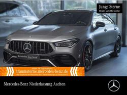 Grau Gebraucht 2022 Mercedes CLA45 AMG AMG Limousine | 46.990 € (Guter Preis)