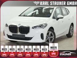 Weiß Gebraucht 2024 BMW 216 Active Tourer Van / Kleinbus | 23.980 € (Superpreis)