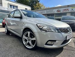 Silber Gebraucht 2010 Kia Ceed 4 Limousine | 4.990 € (Guter Preis)