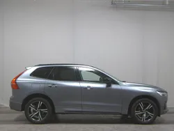 Grau Gebraucht 2020 Volvo XC60 R-Design SUV | 24.480 € (Fairer Preis)