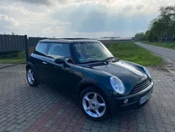 Grün Gebraucht 2003 Mini ONE Kleinwagen | 1.100 € (Guter Preis)