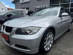 Silber Gebraucht 2007 BMW 318 Advantage Kombi | 2.950 € (Guter Preis)