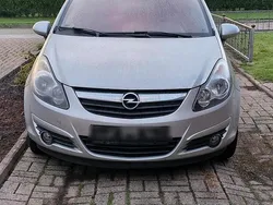 Silber Gebraucht 2010 Opel Corsa Kleinwagen | 1.900 € (Guter Preis)