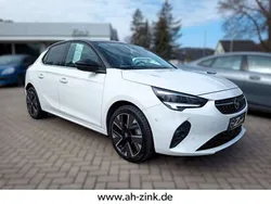Weiß Gebraucht 2020 Opel Corsa-e Elegance Kleinwagen | 14.600 € (Fairer Preis)